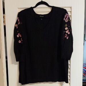 Roz & Ali Women's Size 3X Black Knit 3/4 Sleeve with Embroidered Flowers Sweater